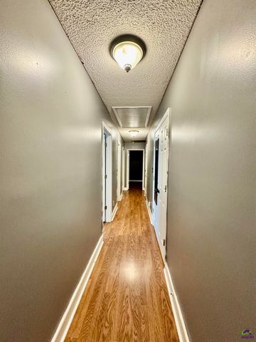104 Winchester Drives, Leesburg, GA 31763