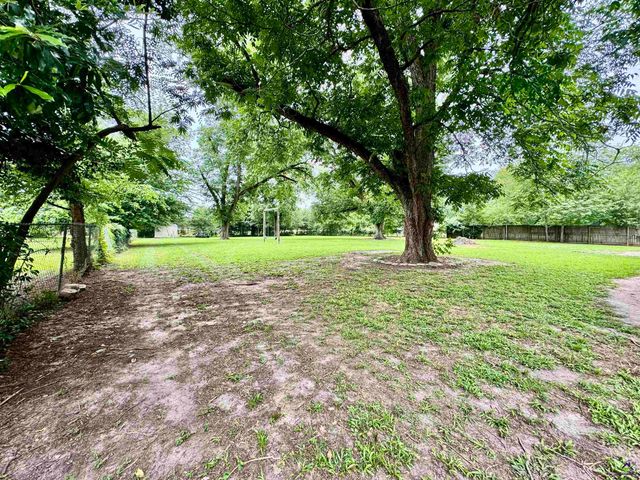 104 Winchester Drives, Leesburg, GA 31763
