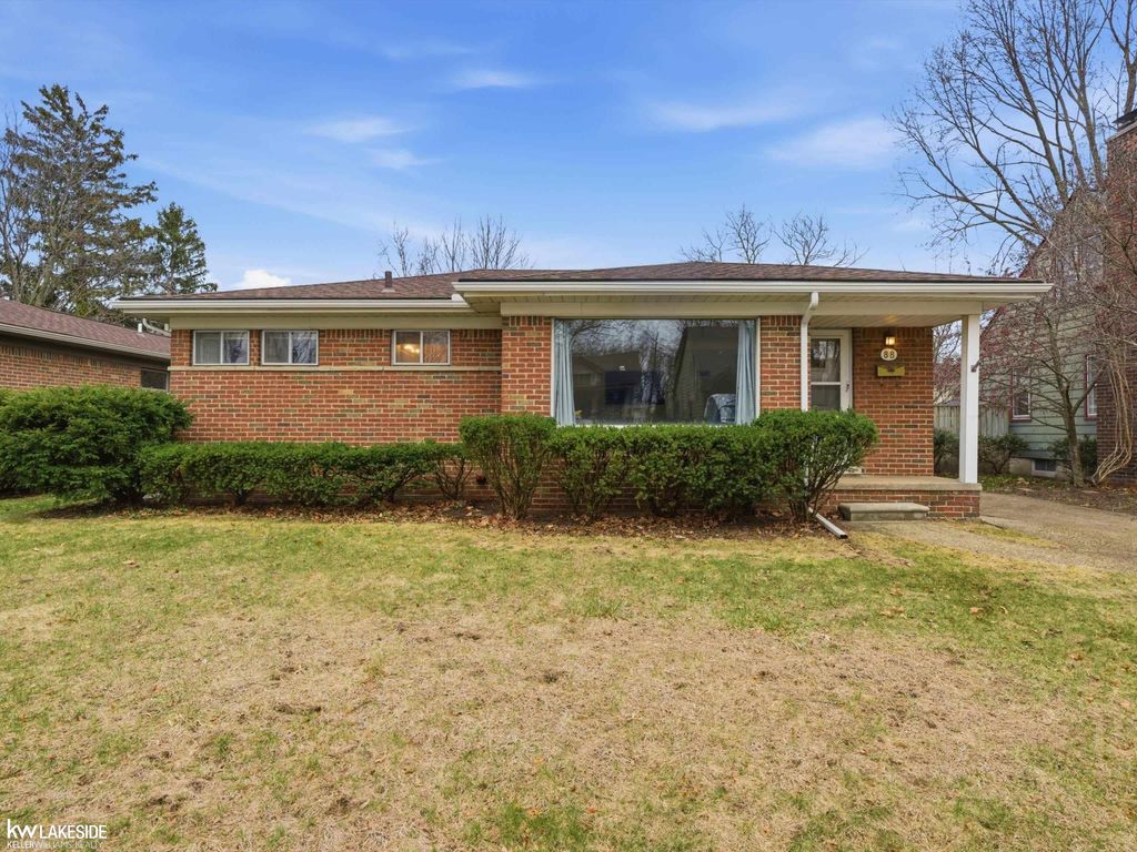 88 Wellesley Drive, Pleasant Ridge, MI 48069