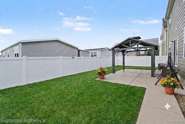 50419 Corey Avenue, Chesterfield Township, MI 48051
