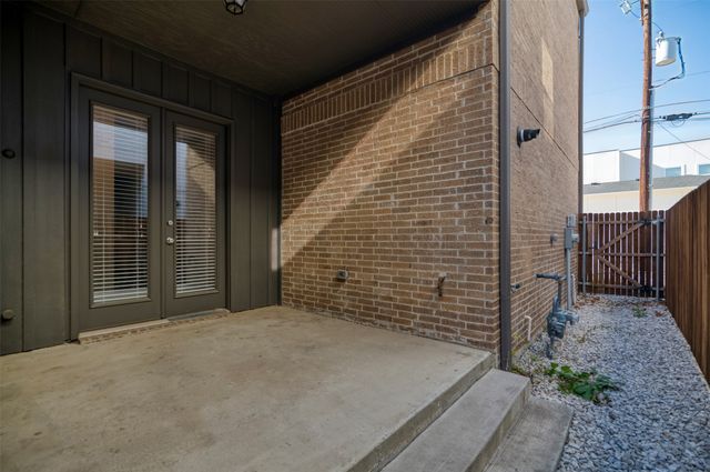216 Wimberly Street, Fort Worth, TX 76107
