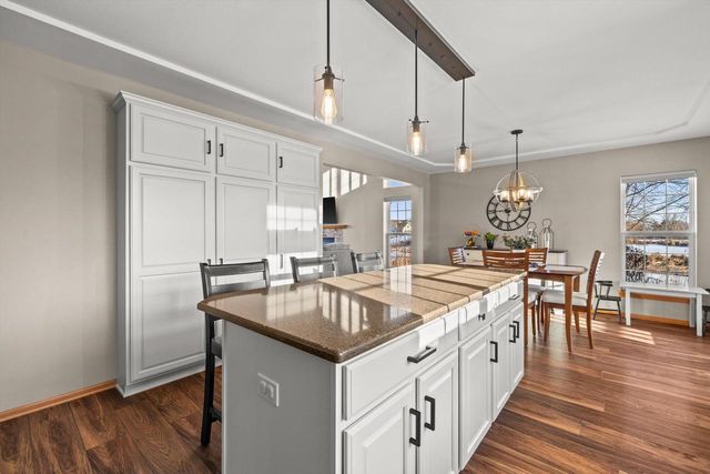 6001 Alburg AVENUE, Racine, WI 53406