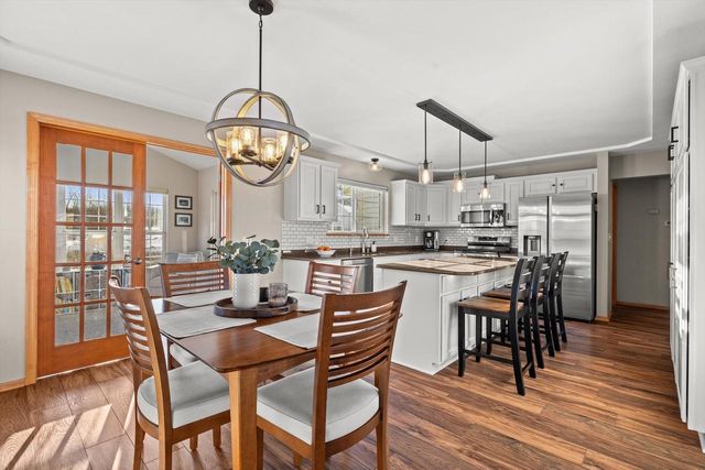 6001 Alburg AVENUE, Racine, WI 53406