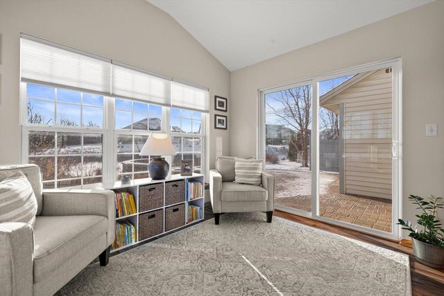 6001 Alburg AVENUE, Racine, WI 53406