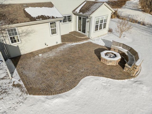 6001 Alburg AVENUE, Racine, WI 53406