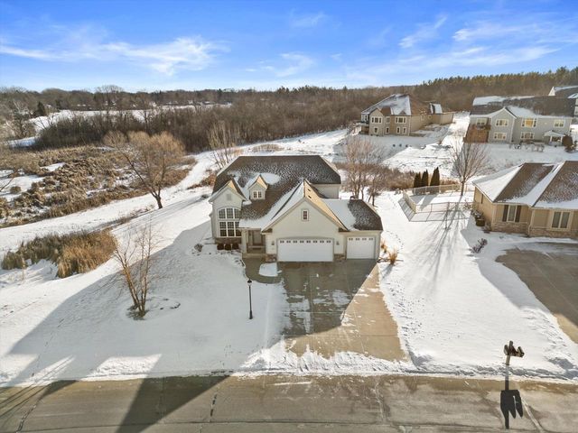 6001 Alburg AVENUE, Racine, WI 53406