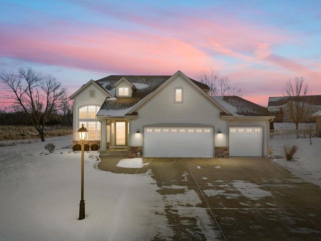 6001 Alburg AVENUE, Racine, WI 53406