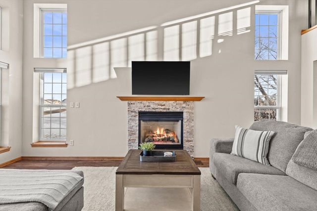 6001 Alburg AVENUE, Racine, WI 53406