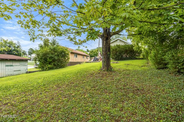 1821 Broad Street, Bristol, TN 37620