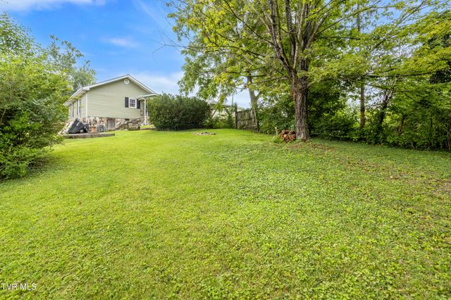 1821 Broad Street, Bristol, TN 37620
