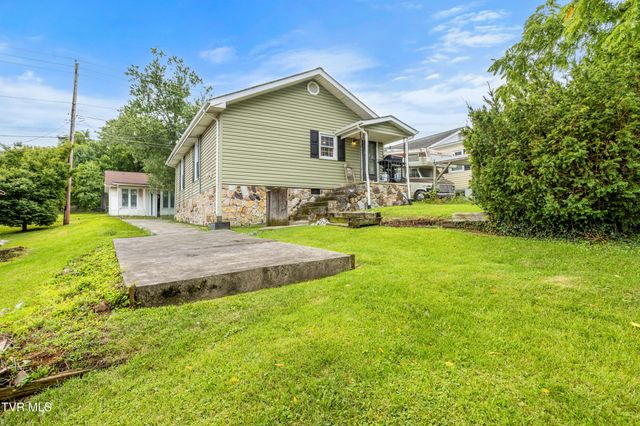 1821 Broad Street, Bristol, TN 37620