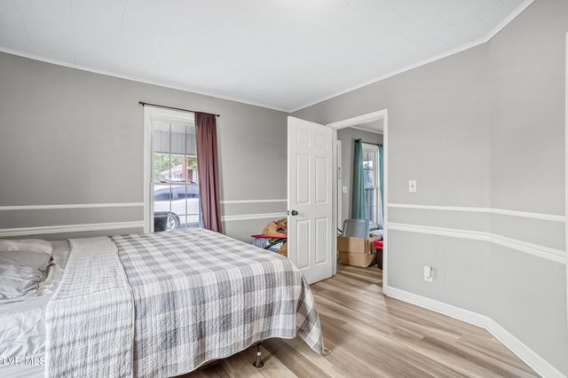 1821 Broad Street, Bristol, TN 37620