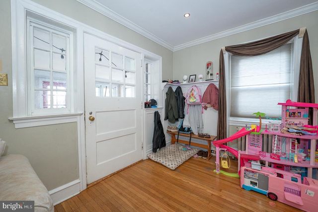 122 CRESTVIEW RD, Upper Darby, PA 19082