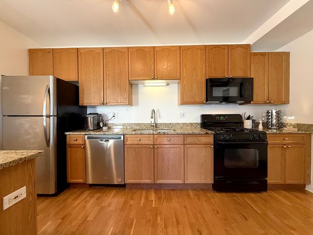 4537 S Drexel Boulevard 409, Chicago, IL 60653