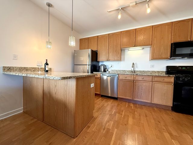 4537 S Drexel Boulevard 409, Chicago, IL 60653