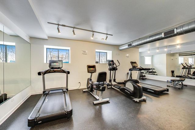 4537 S Drexel Boulevard 409, Chicago, IL 60653