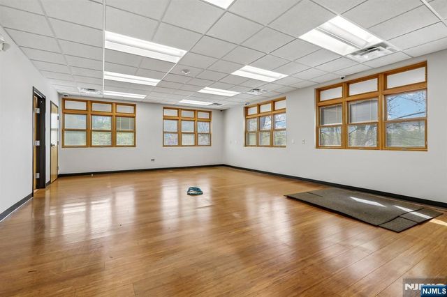92 Union Avenue, Cresskill, NJ 07626