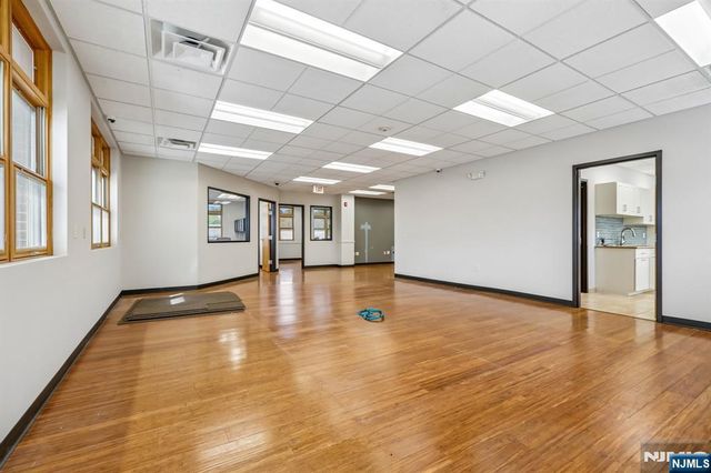 92 Union Avenue, Cresskill, NJ 07626