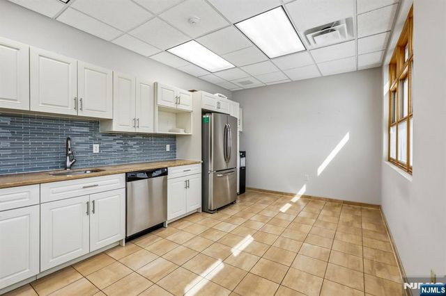 92 Union Avenue, Cresskill, NJ 07626