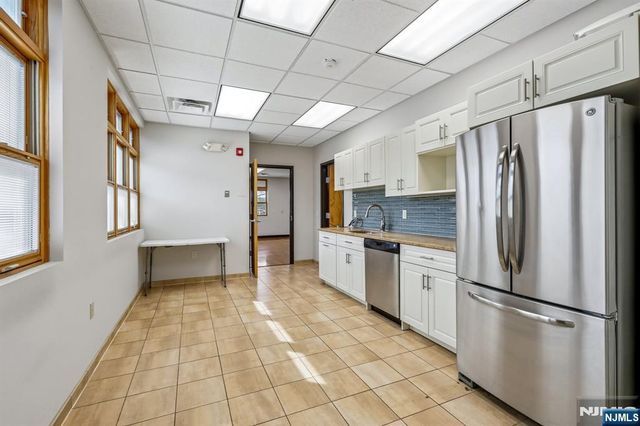 92 Union Avenue, Cresskill, NJ 07626