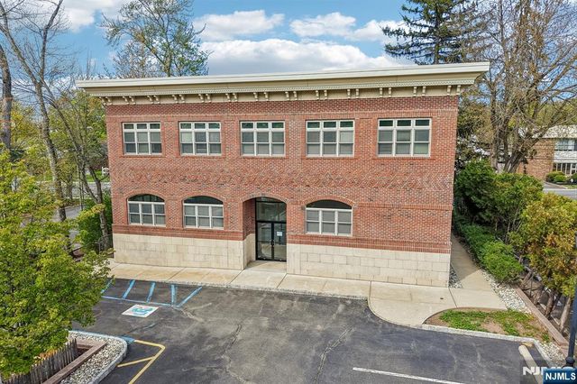92 Union Avenue, Cresskill, NJ 07626