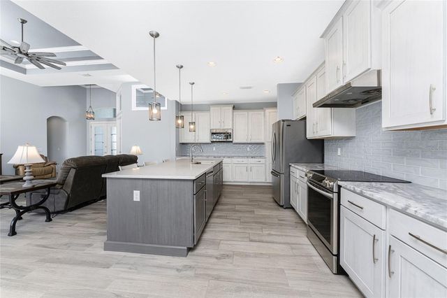 197 ROTONDA BOULEVARD N, Rotonda West, FL 33947