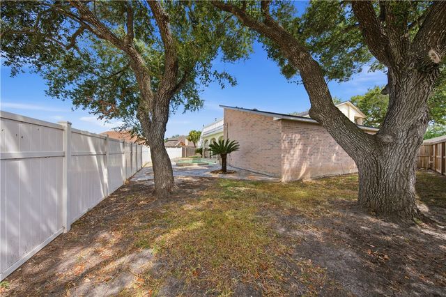 6406 Bellac St, Corpus Christi, TX 78414