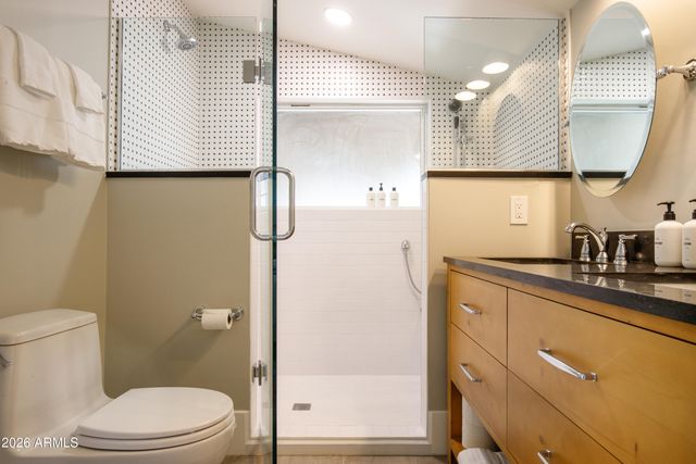 2549 N MITCHELL Street, Phoenix, AZ 85006