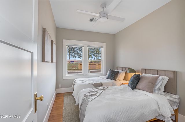 2549 N MITCHELL Street, Phoenix, AZ 85006