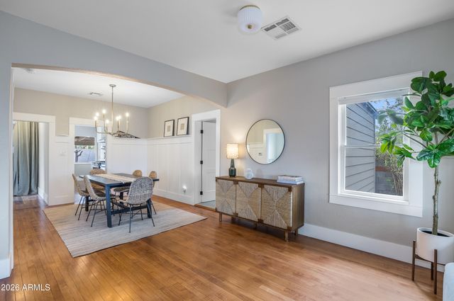 2549 N MITCHELL Street, Phoenix, AZ 85006