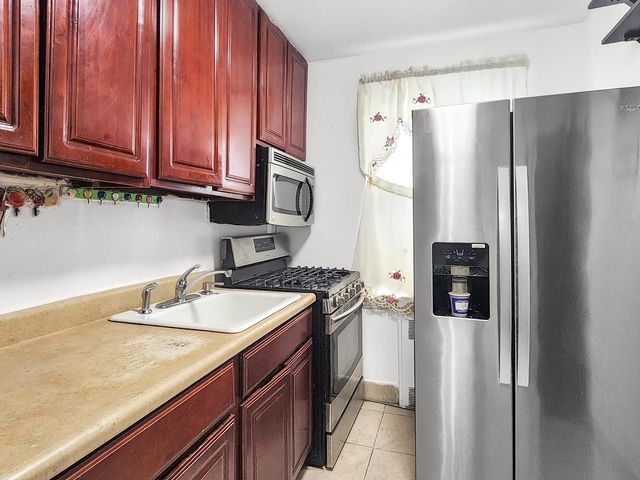 139-15 28th Rd. 1F, Flushing, NY 11354