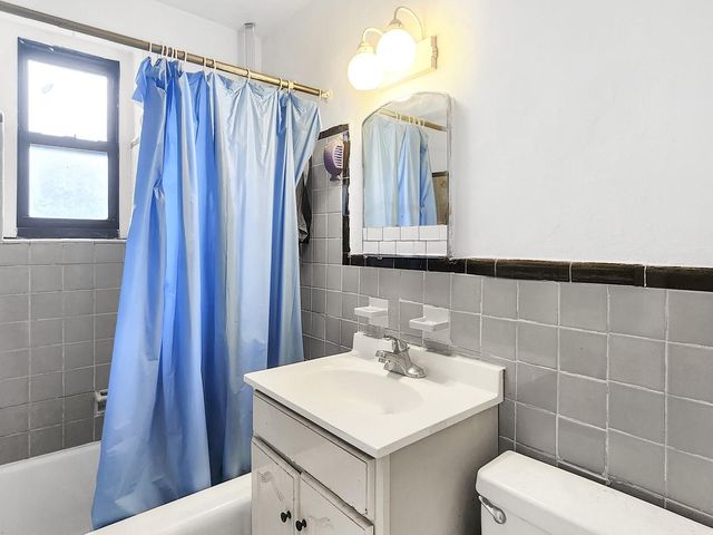 139-15 28th Rd. 1F, Flushing, NY 11354
