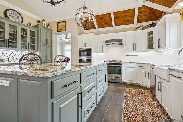 409 Woodgate Blvd, Baton Rouge, LA 70808