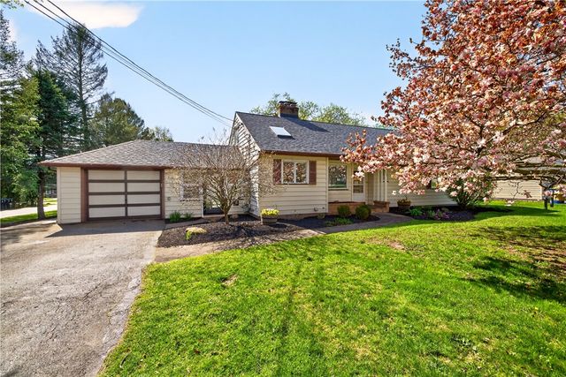 1553 Creek Street, Penfield, NY 14625