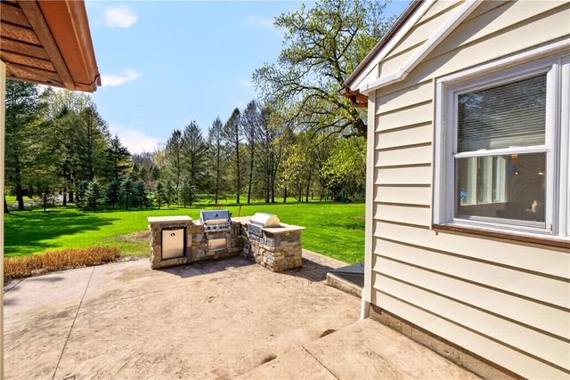 1553 Creek Street, Penfield, NY 14625