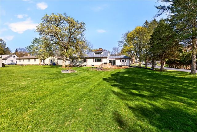 1553 Creek Street, Penfield, NY 14625