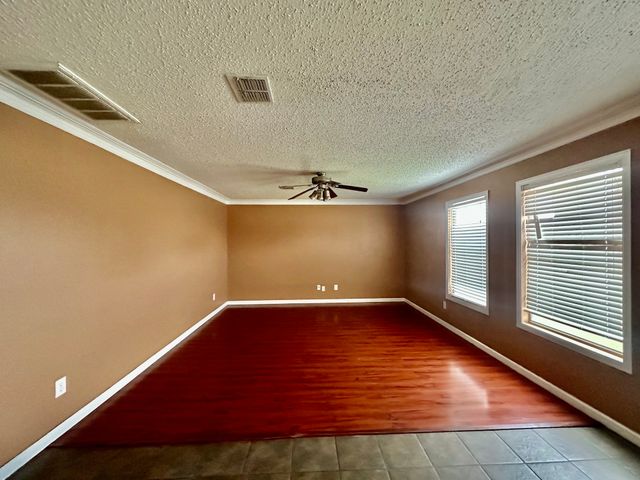 5437 New Castleton Lane, Fort Worth, TX 76135