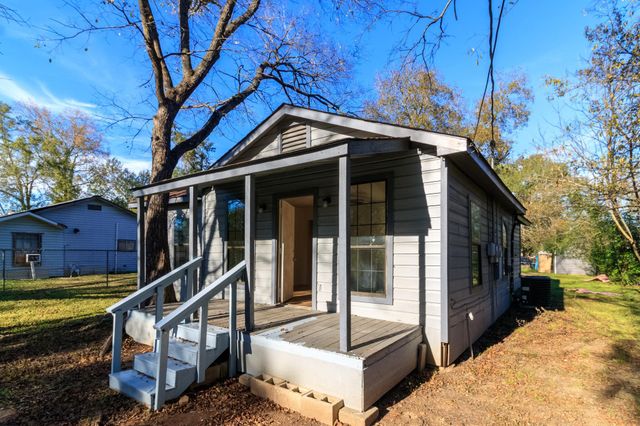 209 Dr MLK Jr Drive, Gladewater, TX 75647