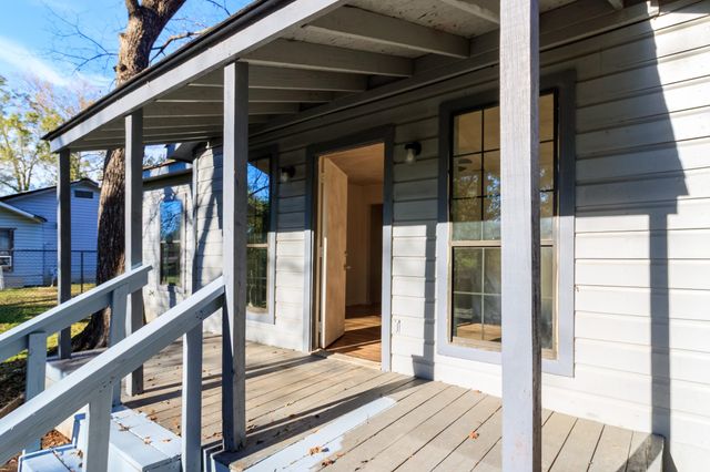 209 Dr MLK Jr Drive, Gladewater, TX 75647