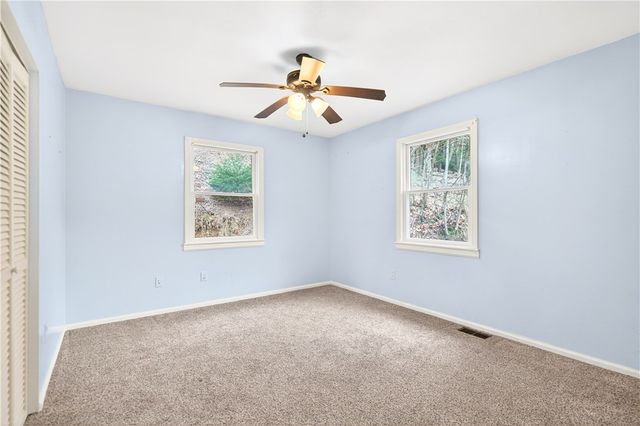 1270 Mudlick Hollow Rd, Brighton Twp, PA 15009