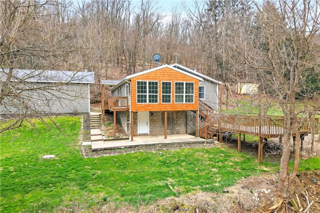 1270 Mudlick Hollow Rd, Brighton Twp, PA 15009