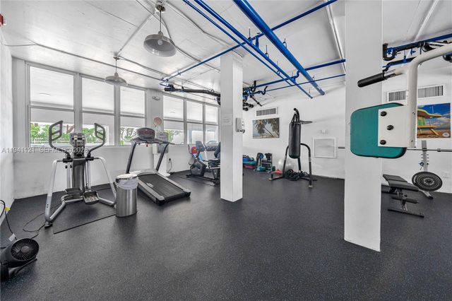 2016 Bay Dr 505, Miami Beach, FL 33141