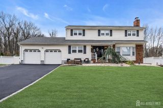 6 Morningside Drive, Old Bridge, NJ 08857