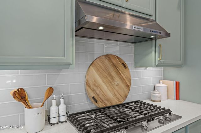 3827 E MEAD Drive, Chandler, AZ 85249