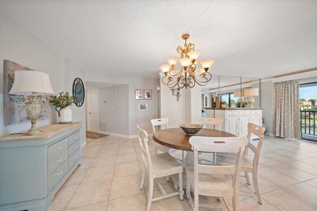 1651 SAND KEY ESTATES COURT 28, Clearwater Beach, FL 33767