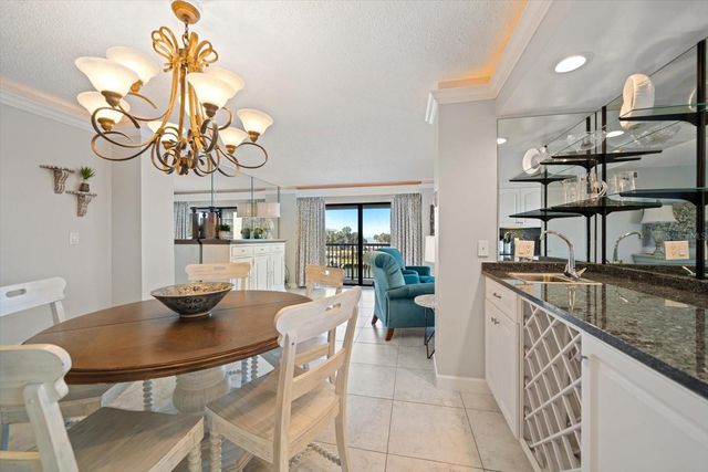 1651 SAND KEY ESTATES COURT 28, Clearwater Beach, FL 33767