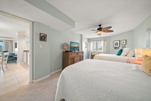 1651 SAND KEY ESTATES COURT 28, Clearwater Beach, FL 33767