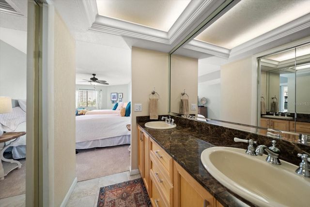 1651 SAND KEY ESTATES COURT 28, Clearwater Beach, FL 33767