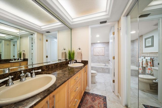 1651 SAND KEY ESTATES COURT 28, Clearwater Beach, FL 33767