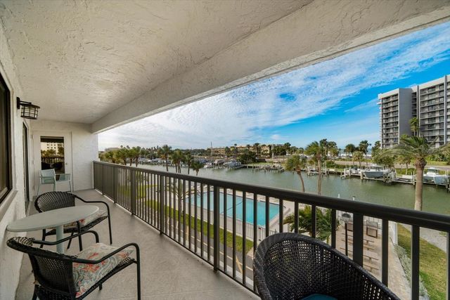1651 SAND KEY ESTATES COURT 28, Clearwater Beach, FL 33767